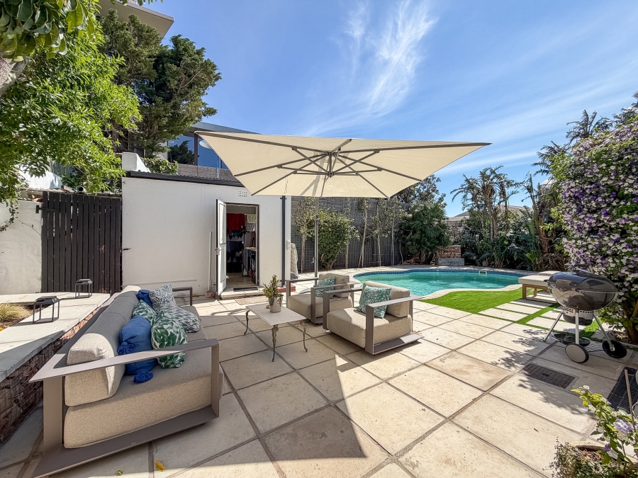 3 Bedroom Property for Sale in Oranjezicht Western Cape